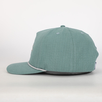 Gorra de malla de conductor de camión de poliéster 100% al por mayor logotipo bordado personalizado sombrero a rayas de 5 paneles OEM disponible con decoración de cuerda