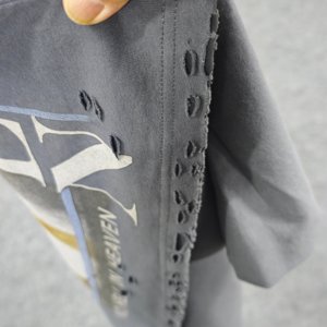 <span class=keywords><strong>Custom</strong></span> Ripped Distressed <span class=keywords><strong>T-shirts</strong></span> 100% katoen streetwear gebreide <span class=keywords><strong>rhinestone</strong></span> boxy fit cropped tee <span class=keywords><strong>t-shirts</strong></span> voor heren - Product Image 3