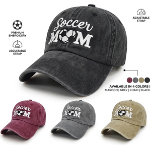 Gorra de 6 Paneles Negra Lavada con Bordado Blanco de Corazón 'Mamá Futbolista' para Mamá Deportista - Product Image 1