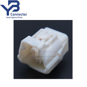 Expédition <span class=keywords><strong>rapide</strong></span> S-umitomo femelle <span class=keywords><strong>connecteur</strong></span> de pompe à <span class=keywords><strong>carburant</strong></span> 4 broches pour Toyota Camry 6189-0168 - Product Image 2