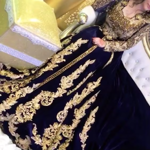 Hermoso y elegante ATIYA LIBAS acetato Lehenga Choli con pesado Zardozi bordado hasta el suelo vestido para fiesta y boda - Product Image 4