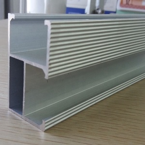 โครงสร้างยึดแผงโซลาร์เซลล์แบบรางอะลูมิเนียมสำหรับแผงเซลล์แสงอาทิตย์แบบโพลีคริสตัลไลน์/โมโนคริสตัลไลน์ - Product Image 3