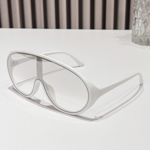 แว่นกันแดดทรงใหญ่สไตล์ยุโรปอเมริกันรุ่นใหม่ประจำฤดูใบไม้ผลิปี 2024 เลนส์ PC แบบชิ้นเดียว ป้องกันดวงตา แฟชั่น - Product Image 5