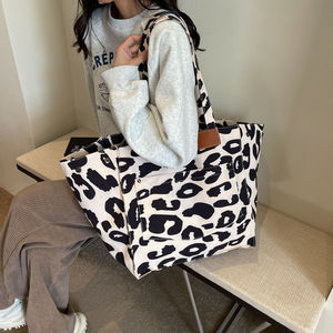 Nuevo bolso de hombro informal de nailon con estampado de leopardo, multifuncional, de gran capacidad y alta calidad - Product Image 6