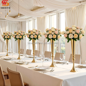 Vase en métal doré élégant pour centre de table de mariage, support de fleurs en forme de trompette, décoration de table - Vente en gros - Product Image 1