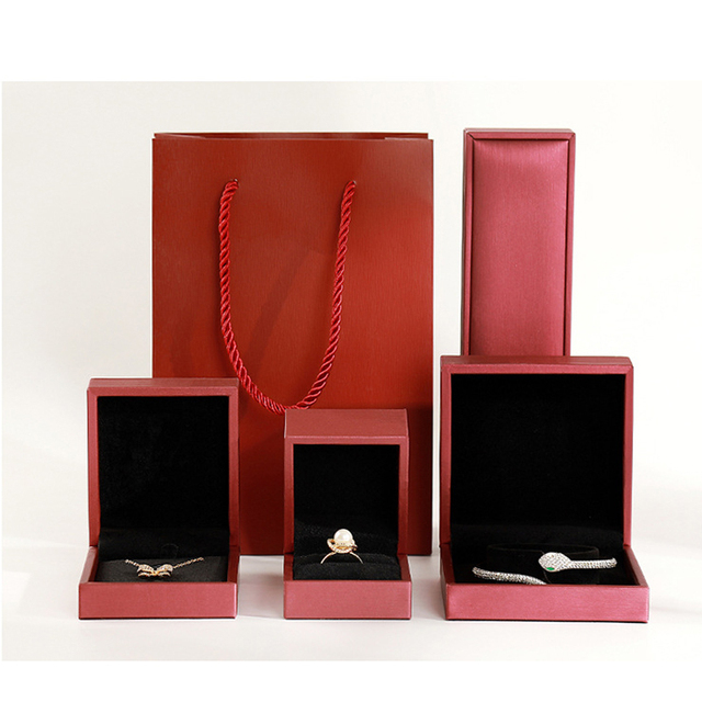 Romantic Black Gift Jewelry Box Jewelry Packaging Velvet Pu Leather Ring Gift Box White Ring Box Custom Packaging for Jewelry