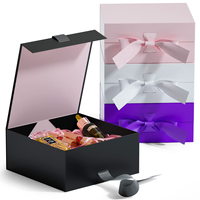 Boîte cadeau magnétique de luxe avec ruban et poignée, pliable, personnalisable avec logo, en carton rigide noir et rose, avec insert pour vêtements