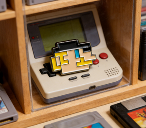 I distintivi smaltati di Mario e Yoshi sono perfetti per i fan e un ottimo <span class=keywords><strong>modo</strong></span> per mostrare il tuo amore per questi amati personaggi dei videogiochi - Product Image 3