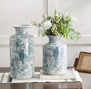 Vase à fleurs musulman blanc de style perroquet pour mariage, Vado Grandi Da Terra, céramique, décorations pour la maison - Product Image 3