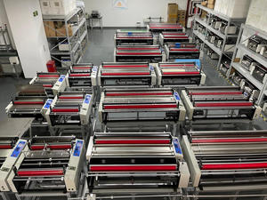 Petite machine à fabriquer des sacs en plastique HDPE PE PO à fermeture automatique, machine à coudre pour fabriquer des sacs, machine à perforer les poignées <span class=keywords><strong>de</strong></span> sacs <span class=keywords><strong>de</strong></span> transport - Product Image 6