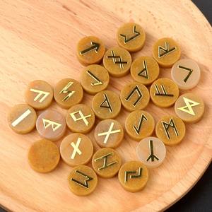 Piedras de Aventurina verde grabadas con runas, símbolos grabados de brujería, gemas, juego de adivinación de meditación, juego de 25 piezas - Product Image 5