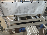 Machine automatique de fabrication de lingettes humides médicales à scellage 4 côtés pour lingettes désinfectantes à l'alcool (pièce unique)