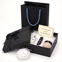 Boîte cadeau de luxe rose en carton rigide pour parfum, avec couvercle et base imprimés sur mesure, et herbe de lafite