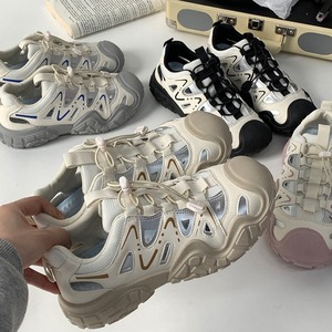 รองเท้าผ้าใบทรง Chunky สำหรับผู้หญิง สีขาวนวล รองเท้าเดินป่าแบบมีพื้นหนา ส้นกลาง รองเท้าลำลองสำหรับเล่นกีฬากลางแจ้ง เชือกผูกด้านหน้า สีพื้น - Product Image 2