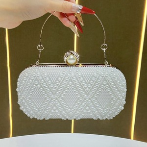 Nouvelle pochette de soirée de luxe rétro à motif carré, ornée de paillettes brillantes, sac à main de luxe pour cérémonie, pochette à perles - Product Image 2