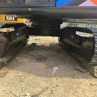 Excavatrice sur chenilles Hitachi ZX 120 d'occasion en bon état avec garantie de qualité de 2 ans et poids de 12 tonnes