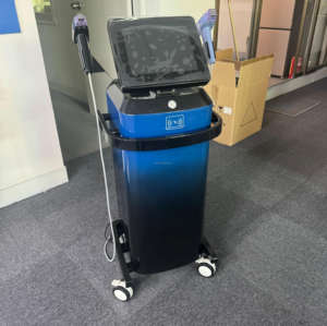 Venta al por mayor en EE. UU. - Máquina de lifting facial y de cuello Aguas R, removedor de arrugas y cicatrices de acné, masajeador corporal y de senos - Product Image 1