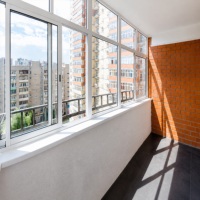 Système de fenêtre coulissante en aluminium à rupture de pont thermique personnalisé, double vitrage, insonorisation, ventilation pour projet de construction résidentielle