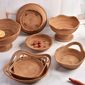 Bandeja Redonda de Mimbre Tejida a Mano con Patrón de Madera, Acabado sin Pulir, Borde Hueco, Ecológica, Apta para Lavavajillas, Contacto con Alimentos - Product Image 6