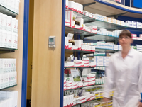 Enregistreur de données en ligne Testo 162 H1 0572 1624, enregistreur de données de température et d'humidité avec affichage, capteur de température et d'humidité intégré