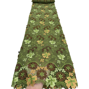 Encaje suizo NI.AI Swiss Voile en Suiza con apliques de flores 3D y piedras, tela de encaje africana de alta calidad para vestido de novia. - Product Image 5