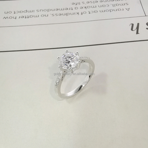 Anillo de compromiso perfeccionado Anillo de oro blanco de 18 quilates con diamante cultivado en laboratorio, el símbolo definitivo del amor moderno - Product Image 3