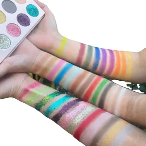 Atacado 30 Cores DIY Eyeshadow Palette Alta Qualidade Best Selling Cosmetic Eyeshadow Palette Para Presente De Natal