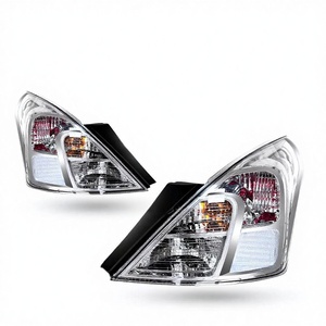 Fari e Fanali Posteriori Alogeni Cromati Compatibili per OLIVER Versa 2012-2019, <span class=keywords><strong>Sinistro</strong></span>/Destro, 12V FYTL-NS-VERSA-12-LR - Product Image 1
