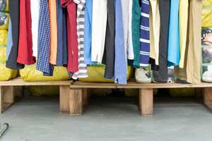 ผู้ผลิต SH07 จำหน่ายเสื้อผ้ามือ<span class=keywords><strong>สอง</strong></span> เสื้อยืด<span class=keywords><strong>ผู้ชาย</strong></span> <span class=keywords><strong>กางเกง</strong></span><span class=keywords><strong>คา</strong></span><span class=keywords><strong>ร์</strong></span><span class=keywords><strong>โก้</strong></span> ชุดเดรสผู้หญิง เสื้อเบลาส์ เสื้อผ้า<span class=keywords><strong>มือ</strong></span><span class=keywords><strong>สอง</strong></span>คละแบบขายส่ง - Product Image 2