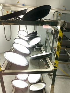 Projecteur UFO à <span class=keywords><strong>LED</strong></span> <span class=keywords><strong>industriel</strong></span> en aluminium moulé sous pression 150W 140LM/W IP65 étanche 220V - Product Image 5