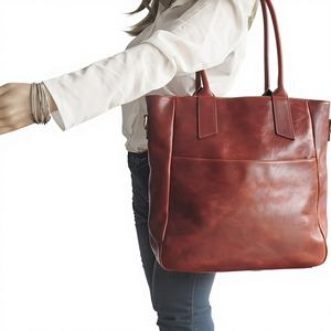 กระเป๋าโท้ทหนังแท้ 100% สำหรับผู้หญิง รุ่นใหม่ล่าสุด พร้อมสกรีนโลโก้ตามสั่ง ซิปหนังวัว ใช้ได้ทุกวัน สะพายไหล่ รุ่น LTB-0260 - Product Image 1