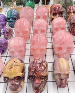 Grosir kristal alami mawar tengkorak kuarsa kepala ukiran tangan diukir tengkorak kerajinan kristal untuk dekorasi - Product Image 6