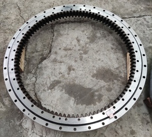 Vòng bi xoay cho máy xúc R200W-7, mã phụ tùng 81N5-01021, vòng xoay bằng thép mạ crôm, lực xoắn 10.000 Nm, tiếp xúc bốn điểm - Product Image 5