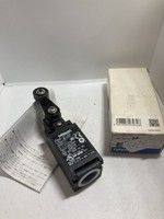 Nouveau Interrupteur de fin de course miniature D4n2120 1NC1NO à levier à rouleau 10A NIB PLC