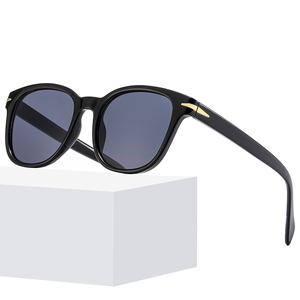 Wholesale OEM/ODM Trendy Square Unisex <b>Sunglasses</b> with Metal Frame Custom Logo UV400 Lenses Model ZN3689 - Product Image 1