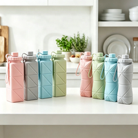 Bouteille de sport pliable personnalisable avec logo, anti-fuite, sans BPA, grande capacité, en silicone avec couvercle en PP, portable pour l'extérieur