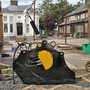 Benna frantoio a funzionamento liscia nei lavori di demolizione del ponte - Product Image 1