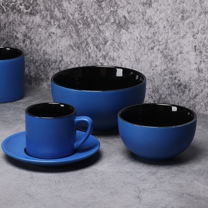 Service de vaisselle rond en céramique bleu et noir, ensemble moderne d'assiettes et de bols en porcelaine pour restaurant et usage domestique quotidien - Product Image 3
