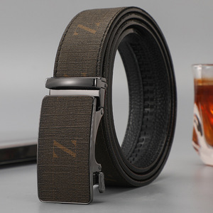 Mode hommes boucle automatique <span class=keywords><strong>ceinture</strong></span> alliage lettre <span class=keywords><strong>B</strong></span> ceintures en cuir fendu pour hommes cliquet mâle usine Logo personnalisé - Product Image 5
