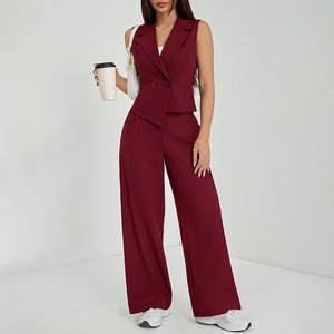 Completo Estivo da Donna in Due Pezzi: Blazer Senza Maniche e Pantaloni a Gamba Larga, Elegante e Ecologico per l'Ufficio - Product Image 3