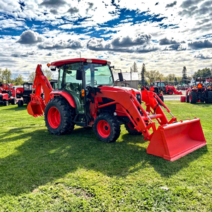 Tracteur Kubota L4060HST avec chargeur frontal et pelle arrière, tracteur de jardin rouge - Product Image 1