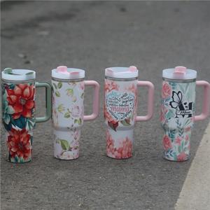 8 colori motivo floreale <span class=keywords><strong>festa</strong></span> <span class=keywords><strong>della</strong></span> <span class=keywords><strong>mamma</strong></span> 40oz <span class=keywords><strong>mamma</strong></span> Tumblers fiore rosa Mama caffè da viaggio tazze con manico e paglia per i regali - Product Image 2