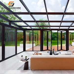 Véranda en verre GS avec portes pliantes et moustiquaires rétractables pour les repas en plein air - Product Image 1