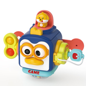 Giocattolo Esagonale Sensoriale per Neonati, Palla Occupazionale per l'Educazione Precoce dei Bambini, Pinguino in PP e Silicone - Product Image 1