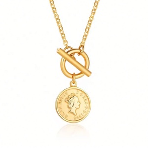 Collar con Colgante de Moneda de 18K Chapado en Oro con Corte Esmeralda y Cadena de Eslabones para Mujer, Joyería Clásica de Acero Inoxidable al por Mayor - Product Image 1