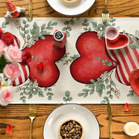 Chemin de table en polyester tissé pour la Saint-Valentin, 13 x 72 pouces, motif cœur rouge, durable, décoration pour la maison et l'hôtel