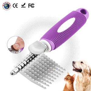 <span class=keywords><strong>Pettine</strong></span> Professionale OEM Personalizzato con LOGO <span class=keywords><strong>per</strong></span> la Rimozione del Pelo Morto di Animali Domestici, con Lame di Sicurezza in Acciaio Inossidabile da 2,5 Pollici, Strumento Spazzola <span class=keywords><strong>per</strong></span> la Toelettatura di <span class=keywords><strong>Cani</strong></span> e Gatti - Product Image 1