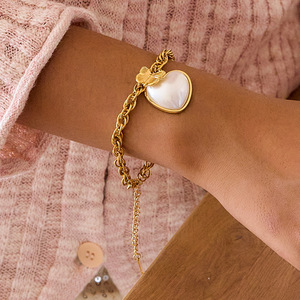 Pulsera de perlas en forma de corazón con dije de mariposa, joyería de acero inoxidable, regalo para mujer - Product Image 2