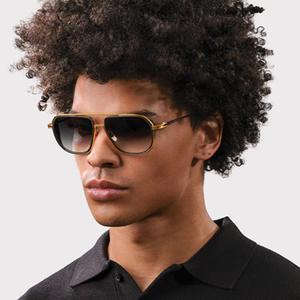 แว่นกันแดดทรงใหญ่สำหรับผู้ชาย เลนส์ PC ป้องกันรังสียูวี 400 กรอบสีดำ รุ่น C1 สีเทาทั้งหมด สไตล์สตีมพังก์ ทันสมัย ป้องกันแสงแดดระดับ 2 - Product Image 2