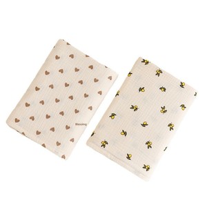 Vente en gros fabricant : Couverture d'emmaillotage pour bébé en mousseline 100% <span class=keywords><strong>coton</strong></span>, serviette <span class=keywords><strong>de</strong></span> bain double couche pour bébé, couverture <span class=keywords><strong>de</strong></span> réception, personnalisable OEM ODM - Product Image 6